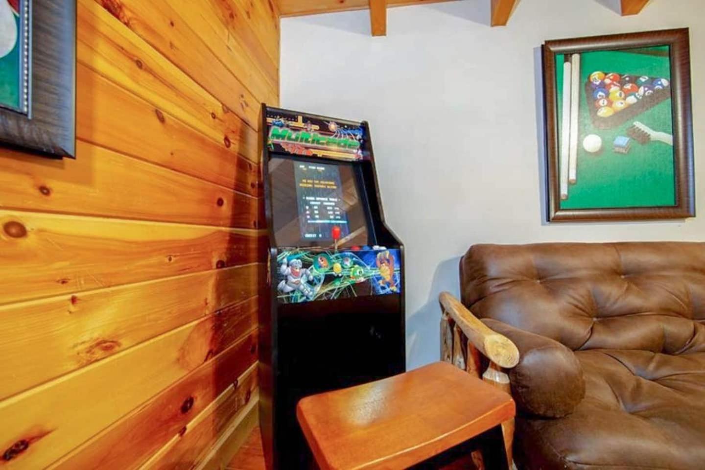 Pigeonforge Cabin Game Roomdog Friendlyhot Tub พิเจนฟอร์จ ภายนอก รูปภาพ