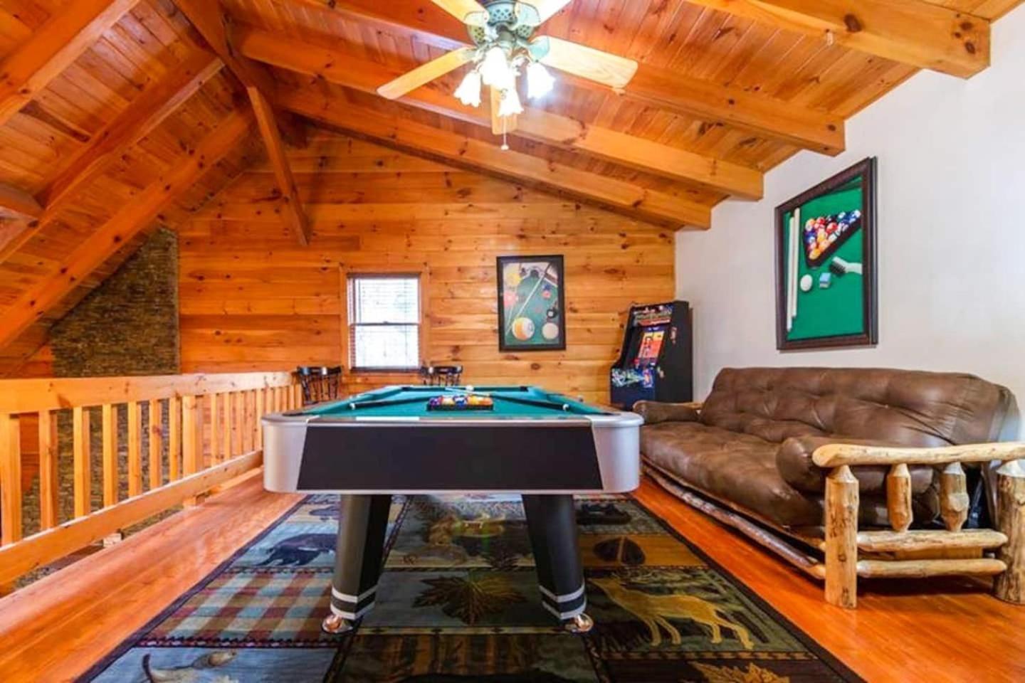 Pigeonforge Cabin Game Roomdog Friendlyhot Tub พิเจนฟอร์จ ภายนอก รูปภาพ