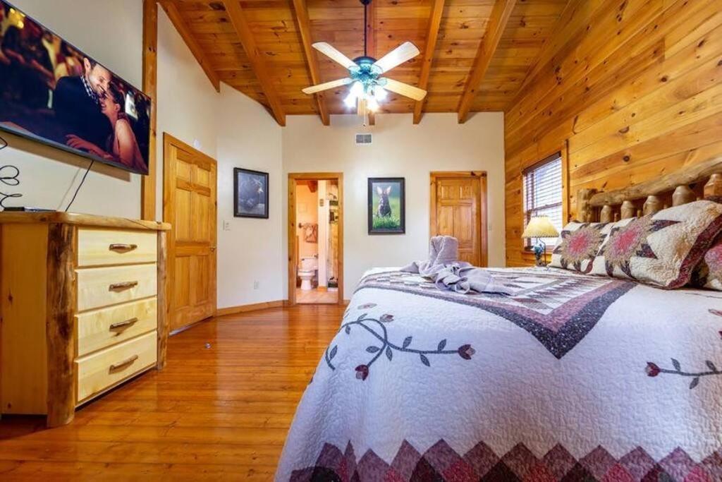 Pigeonforge Cabin Game Roomdog Friendlyhot Tub พิเจนฟอร์จ ภายนอก รูปภาพ