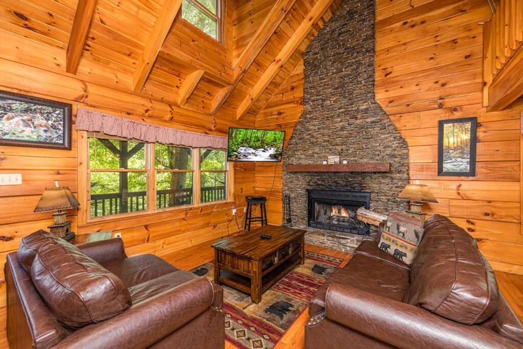 Pigeonforge Cabin Game Roomdog Friendlyhot Tub พิเจนฟอร์จ ภายนอก รูปภาพ